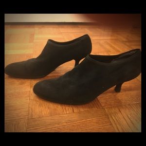Stuart Weitzman black shoes